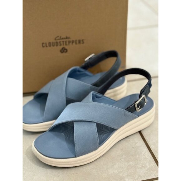 Clarks Cloud Steppers Drift Sun Sandals Womens Blue Denim Slingback Sz 9.5 M NIB - Picture 4 of 11